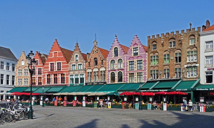 Een stedentrip in Brugge, historische stad vol middeleeuwse steegjes 